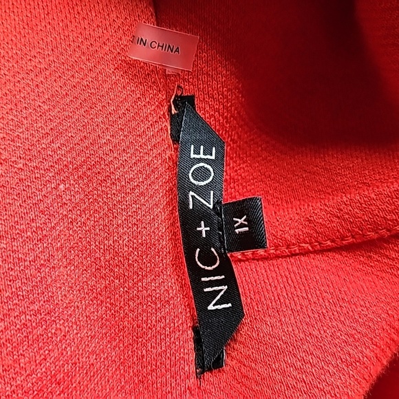 Red Jacket - Picture 5 of 8